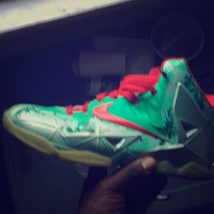 LeBron Xmas🎅🏿Edition